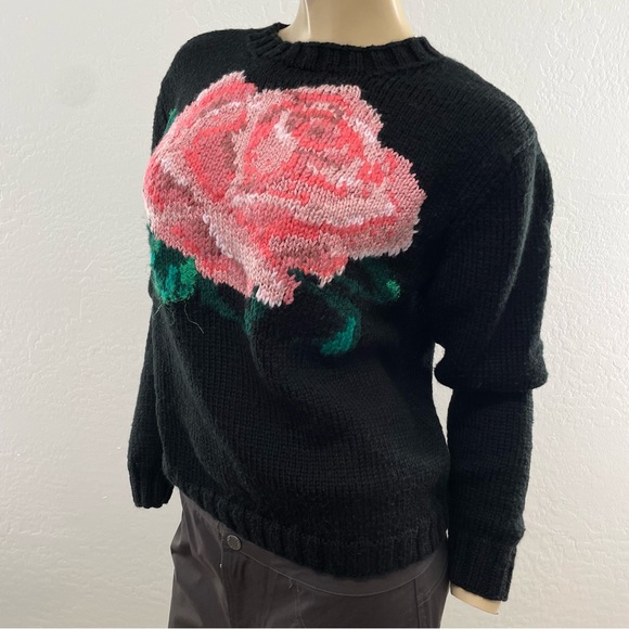 Vintage- black hand knit pink rose sweater- s/m - Picture 5 of 15